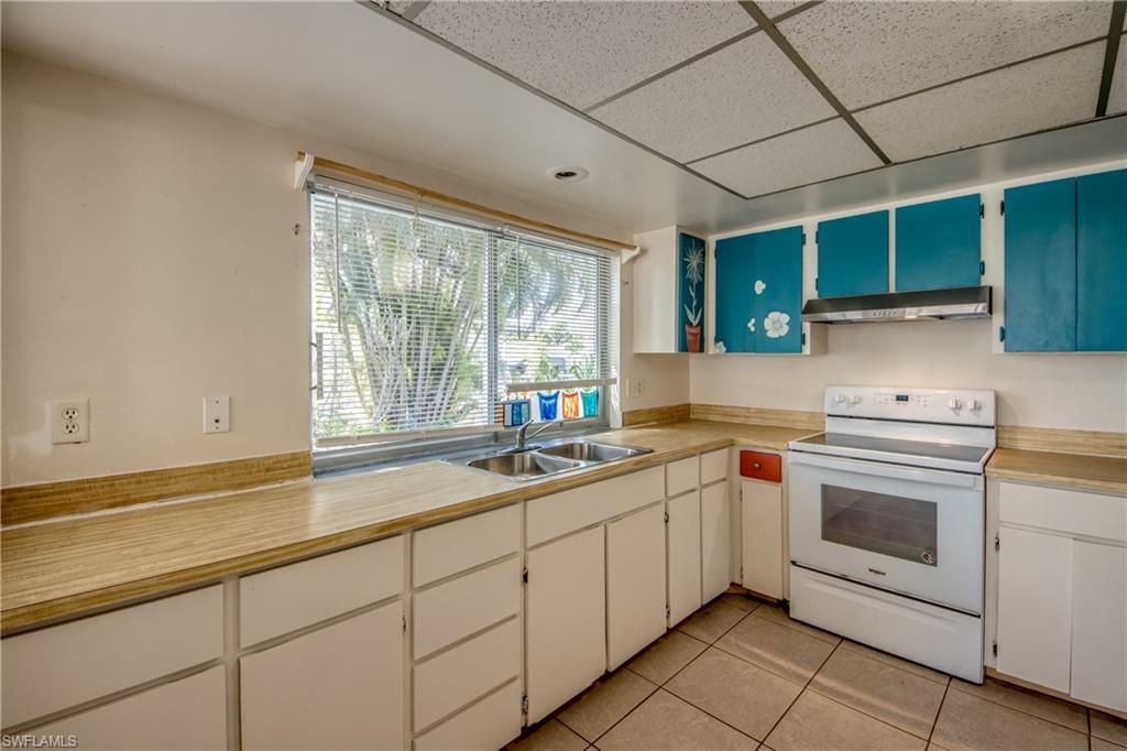 FOXMOOR PINES - Residential