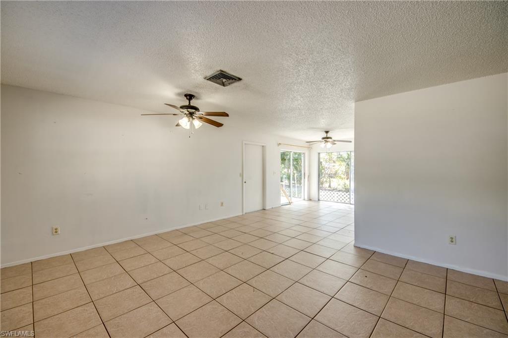 FOXMOOR PINES - Residential