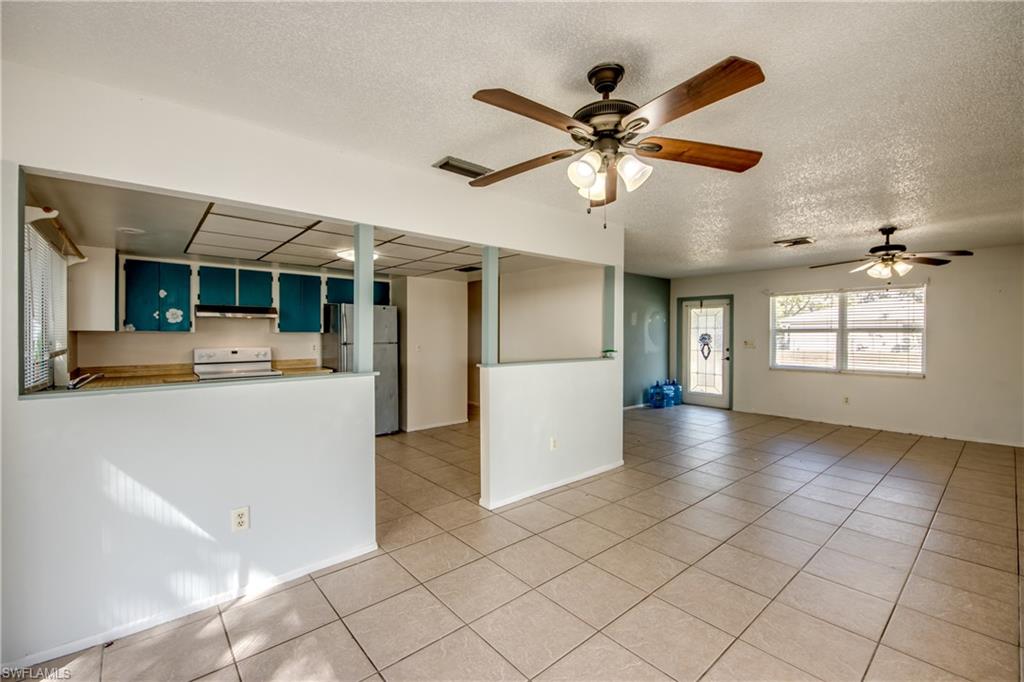 FOXMOOR PINES - Residential