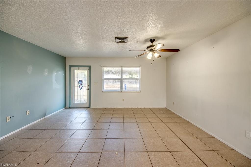 FOXMOOR PINES - Residential