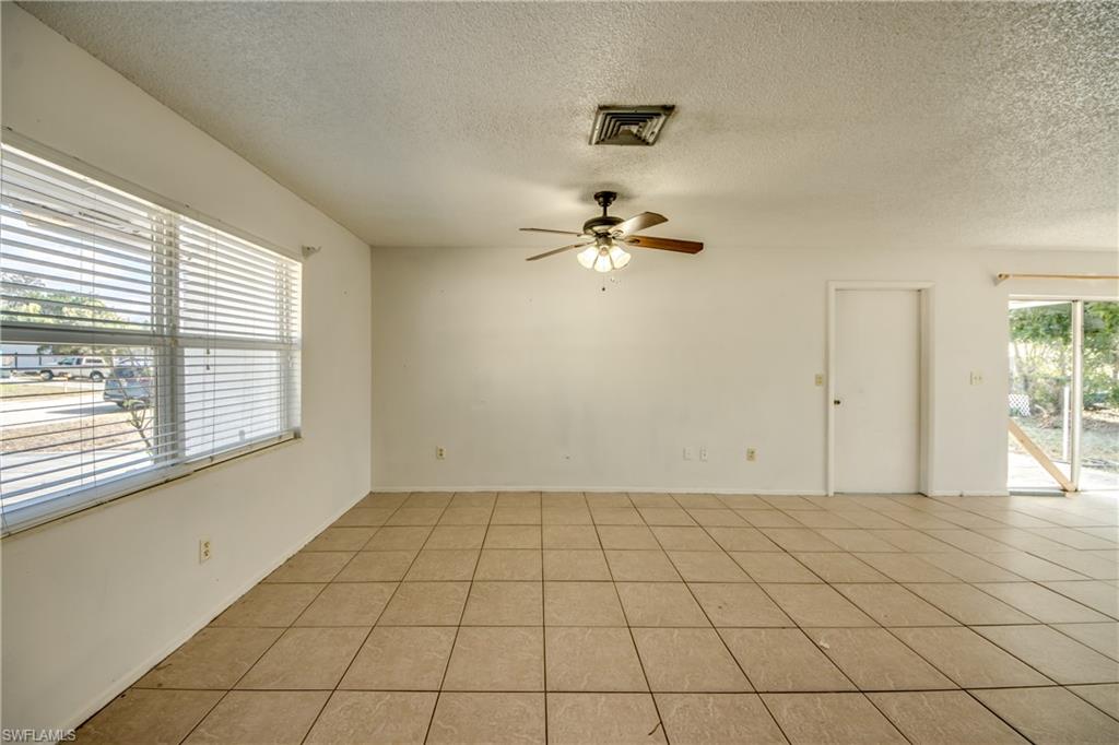 FOXMOOR PINES - Residential