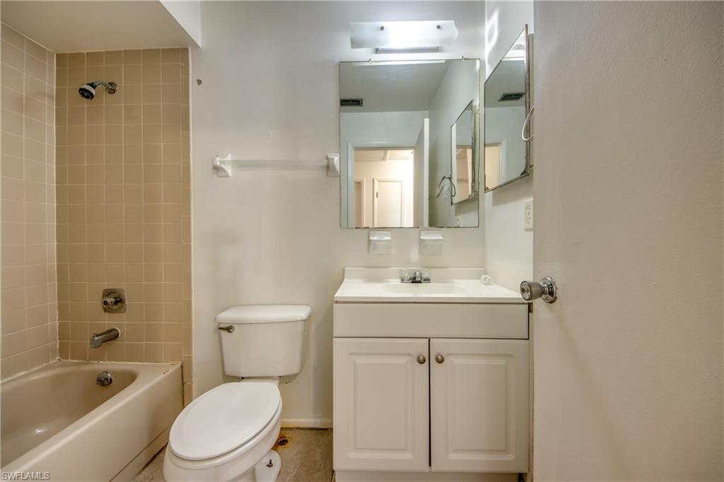 FOXMOOR PINES - Residential