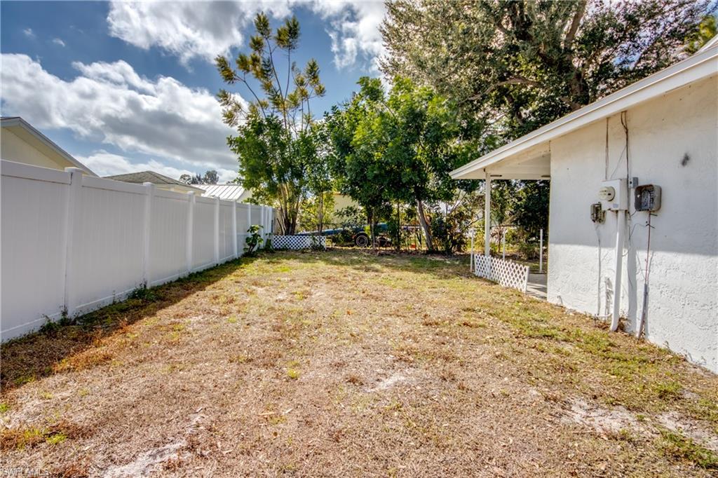 FOXMOOR PINES - Residential