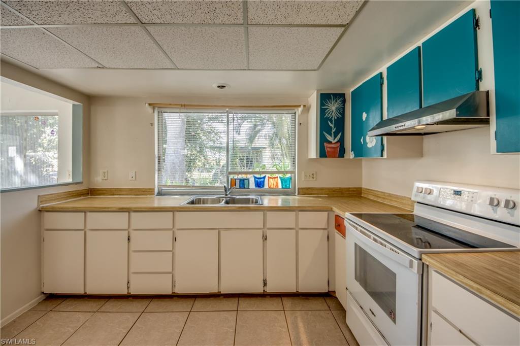 FOXMOOR PINES - Residential