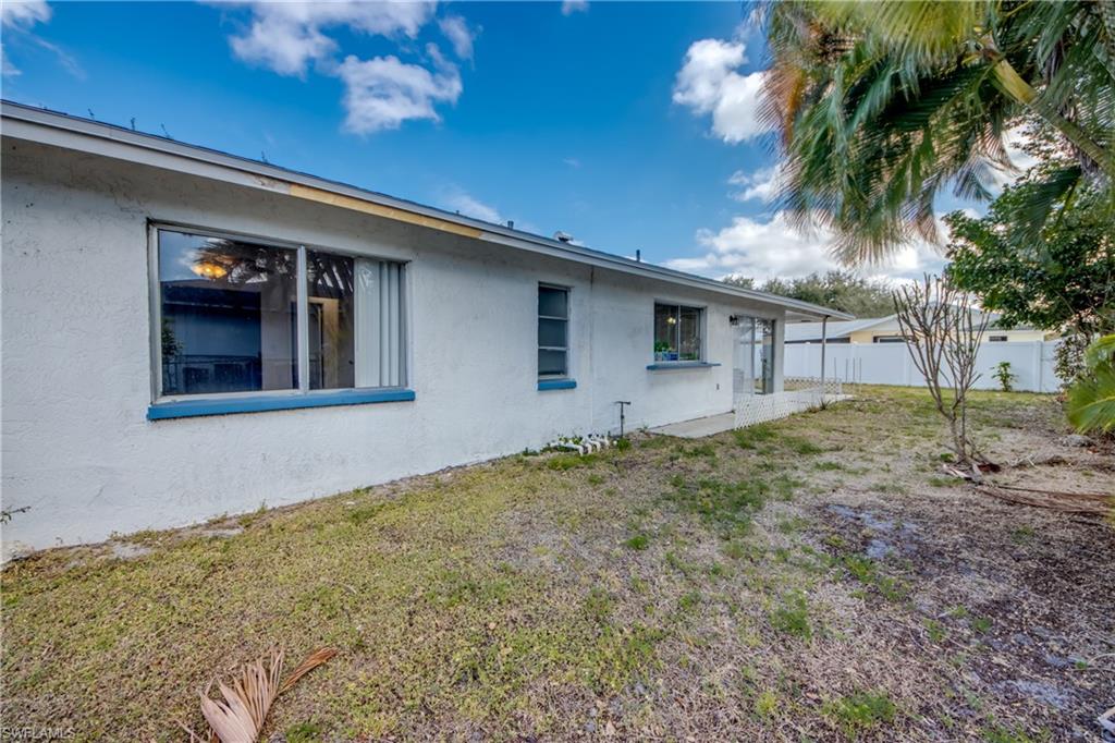 FOXMOOR PINES - Residential