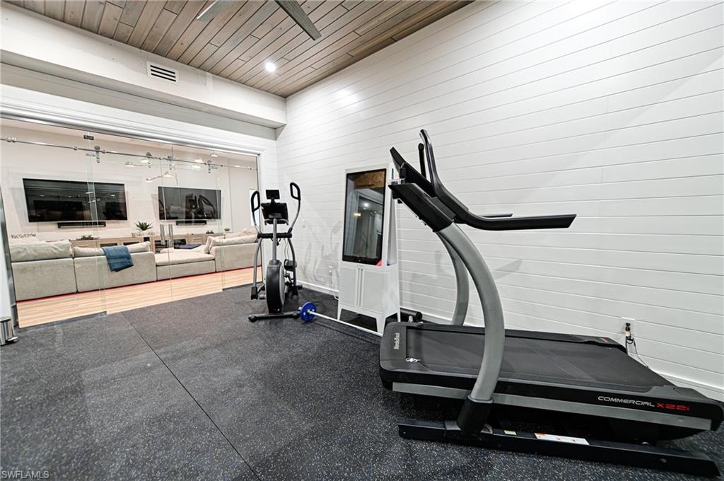 BONITA BEACH - Residential