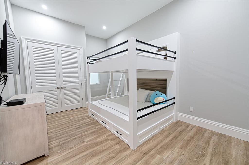 BONITA BEACH - Residential