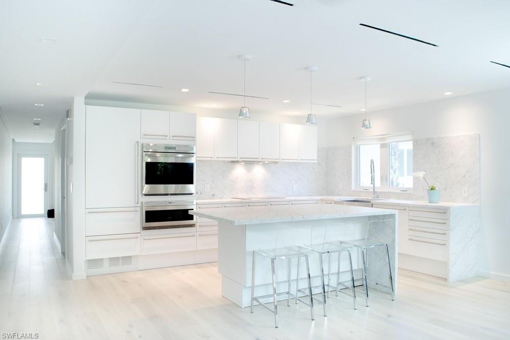 NAPLES PARK - Residential