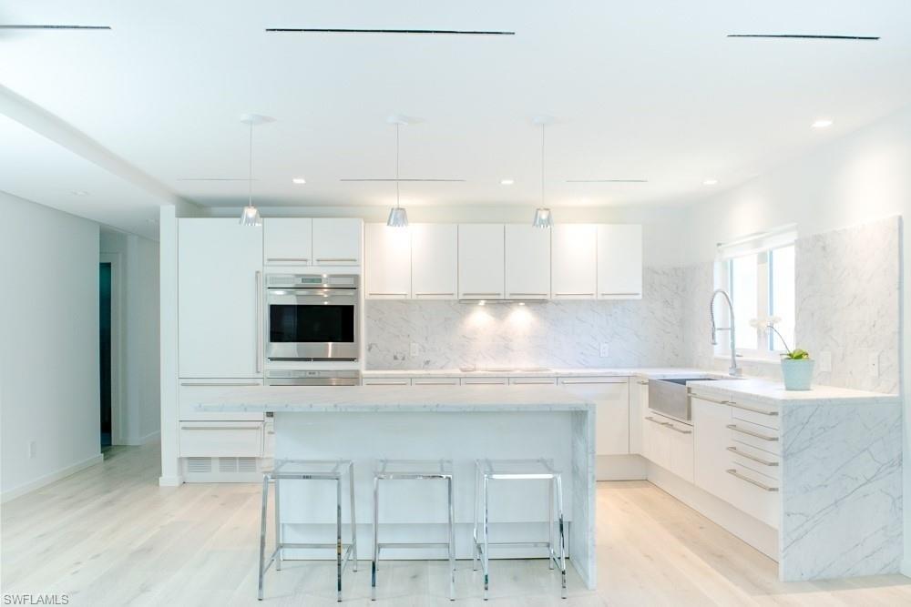 NAPLES PARK - Residential