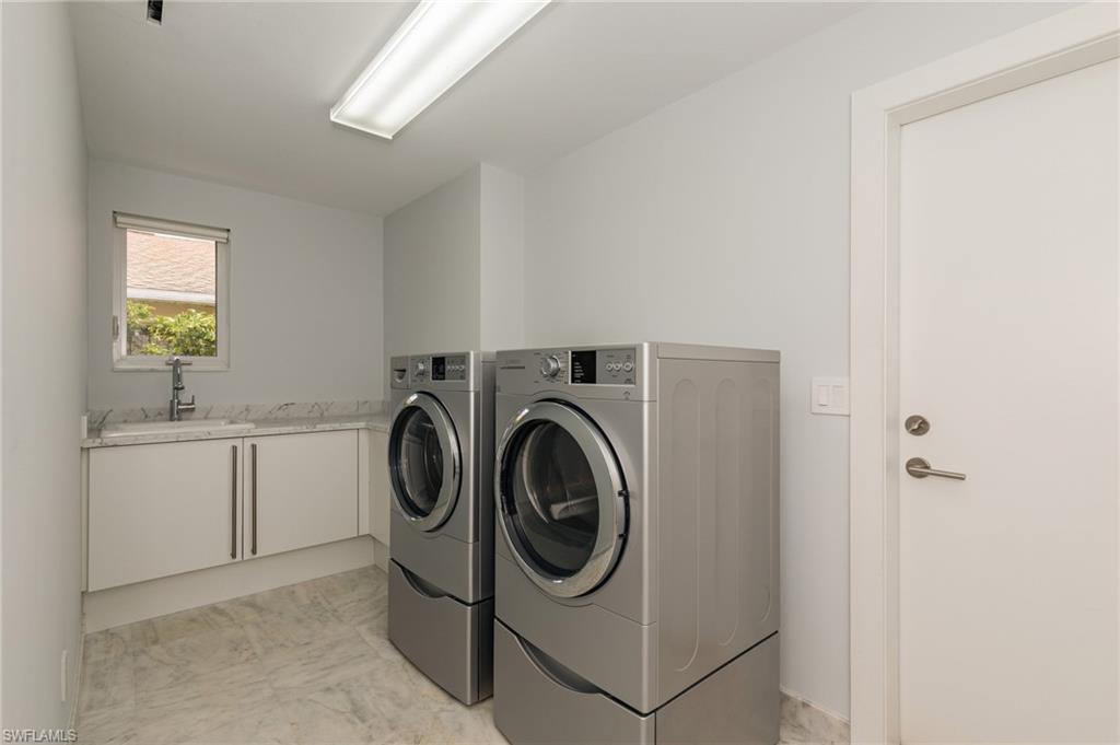 NAPLES PARK - Residential