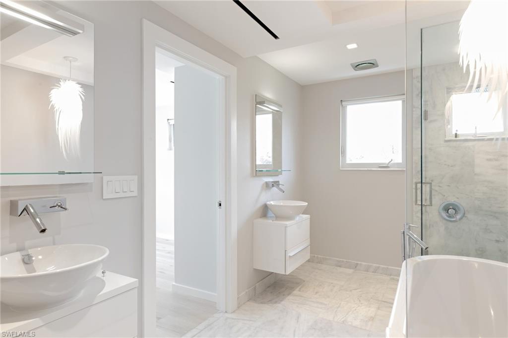 NAPLES PARK - Residential