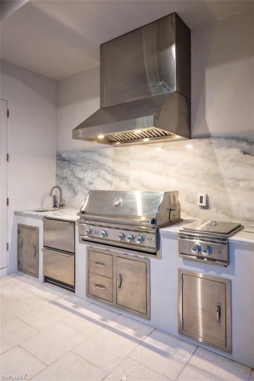 TOWN AND RIVER - Residential