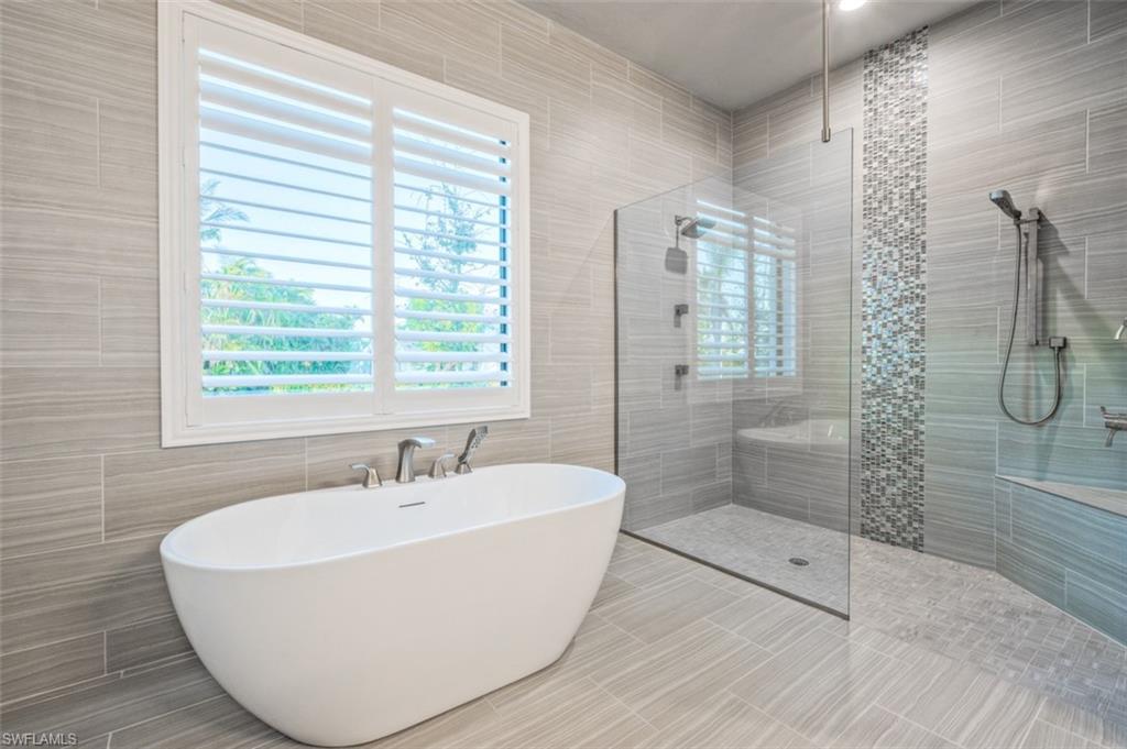 TOWN AND RIVER - Residential