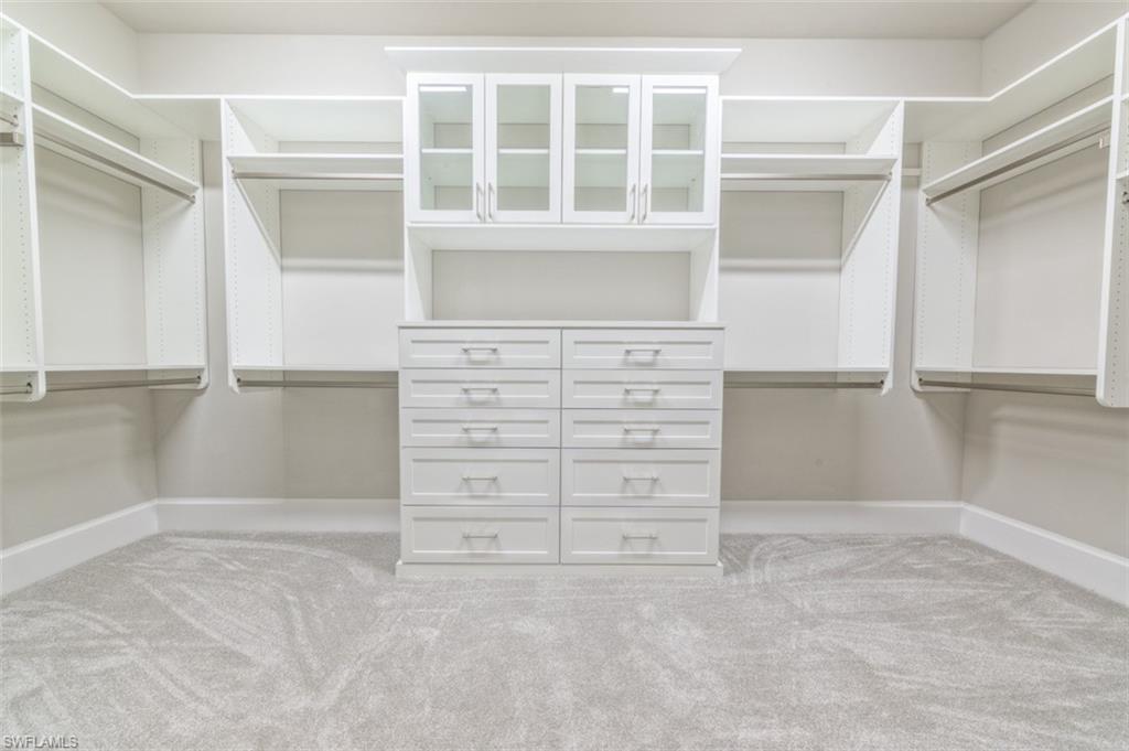 TOWN AND RIVER - Residential