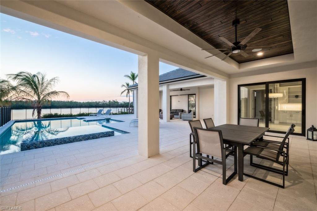 TOWN AND RIVER - Residential