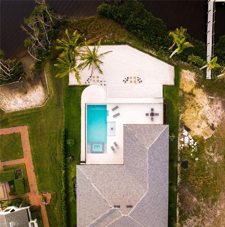 TOWN AND RIVER - Residential