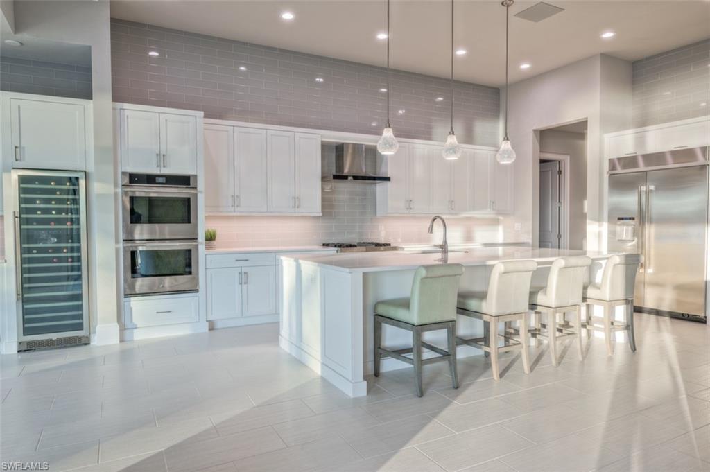 TOWN AND RIVER - Residential