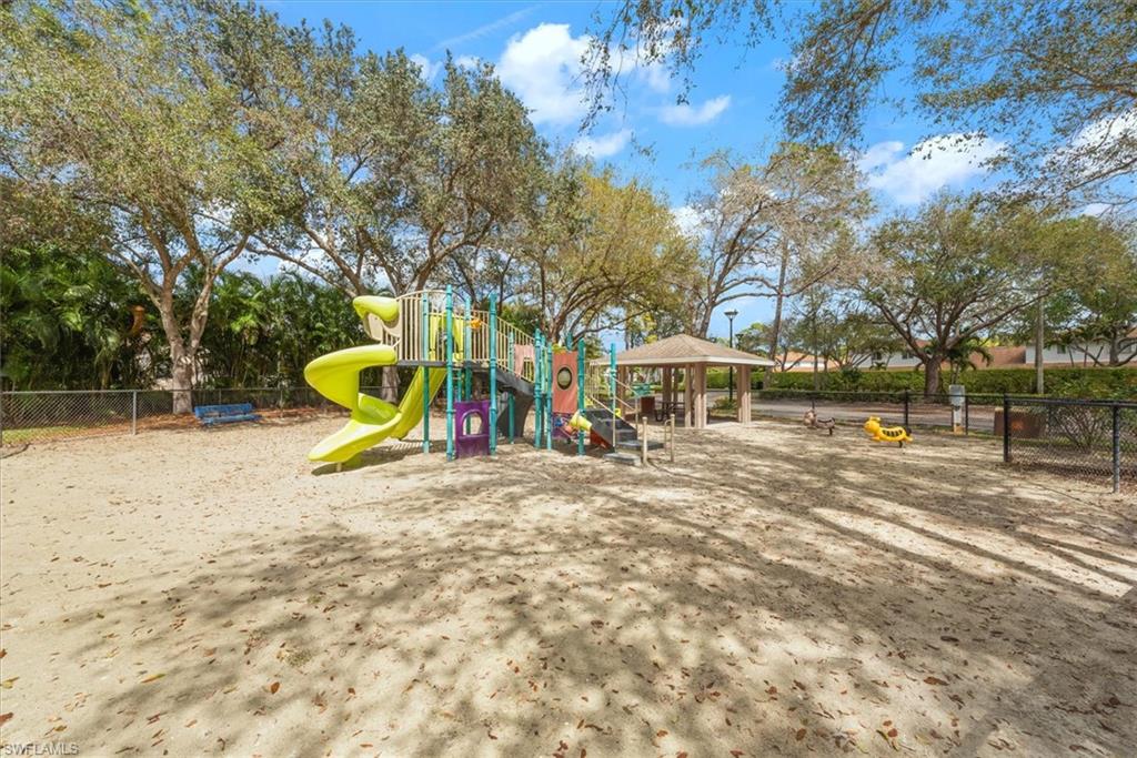 BRIARWOOD - Residential