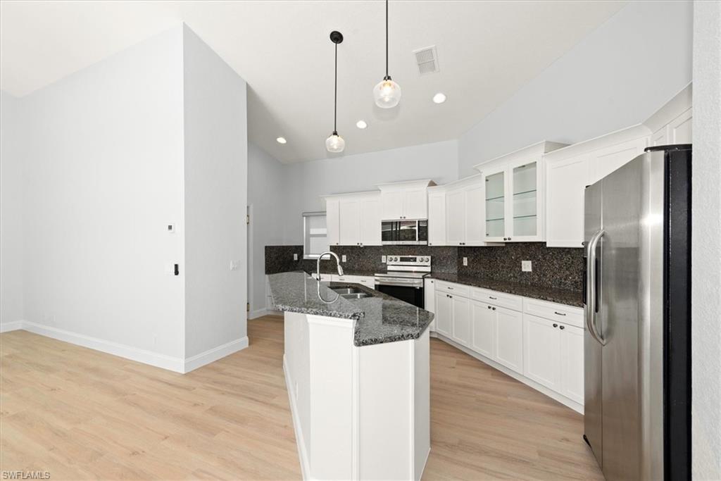 BRIARWOOD - Residential