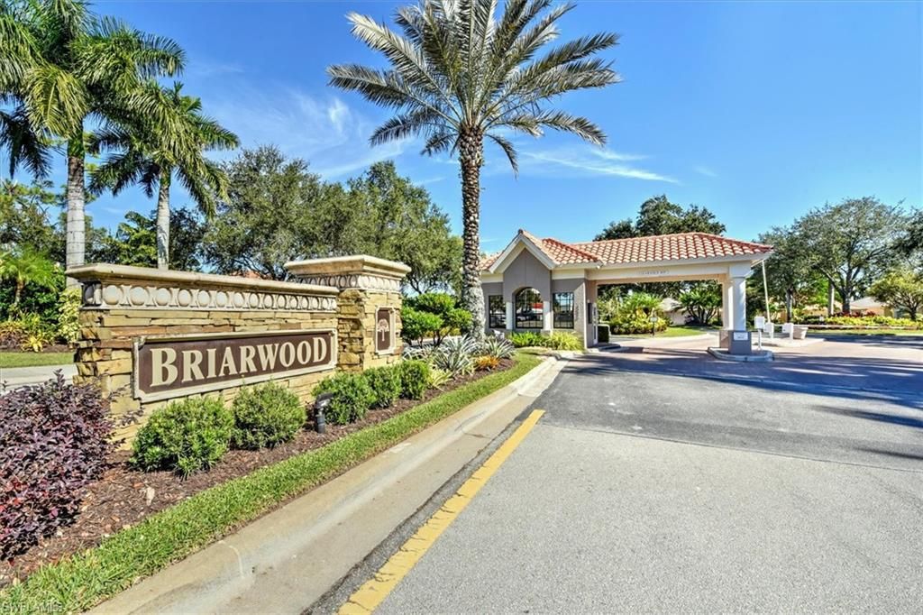 Photo of 1435 Vintage LN, NAPLES, FL 34104 (MLS # 226010997)