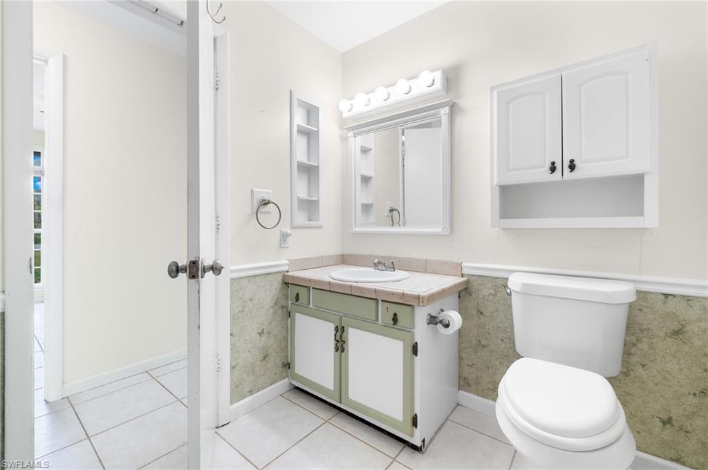 BERTS BAYSHORE MANOR - Residential