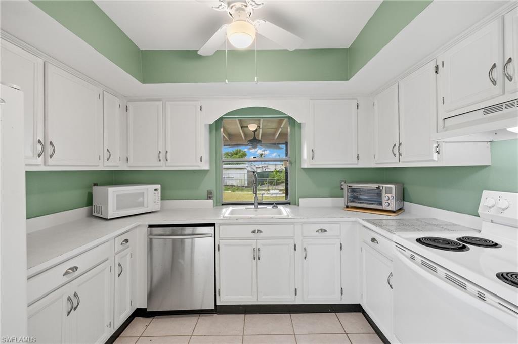 BERTS BAYSHORE MANOR - Residential