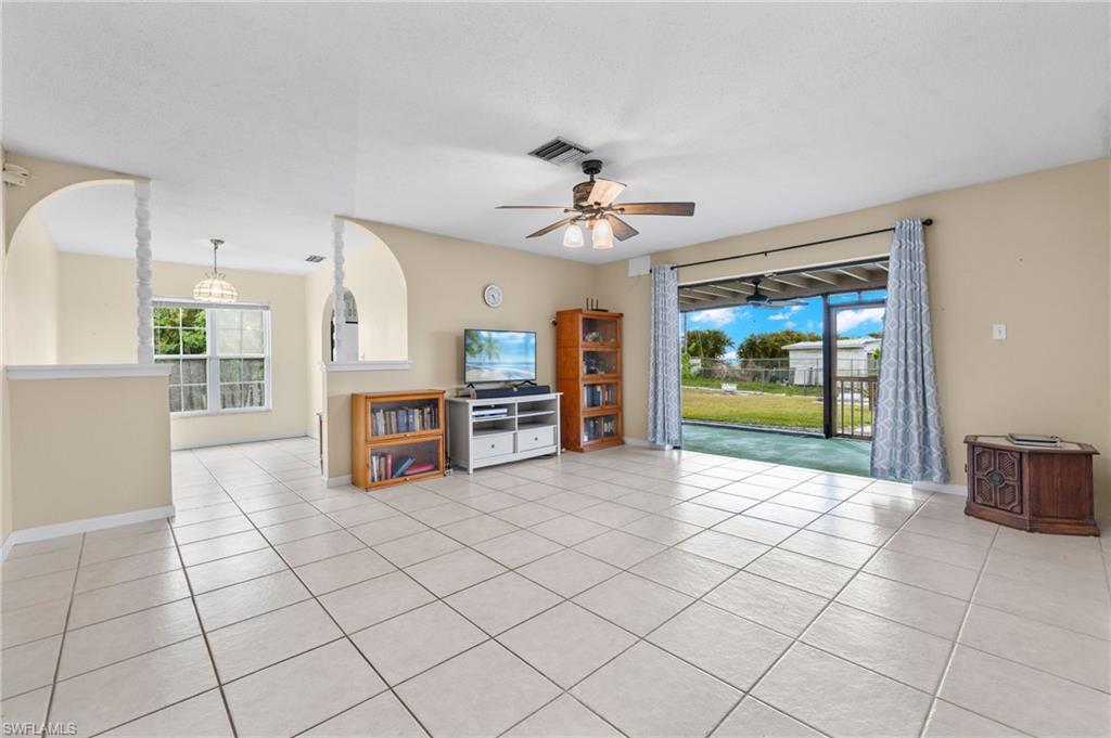 BERTS BAYSHORE MANOR - Residential