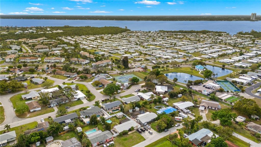 BERTS BAYSHORE MANOR - Residential