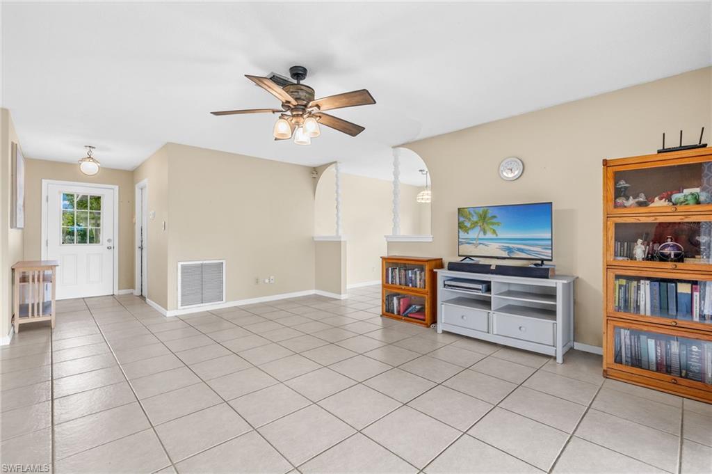 BERTS BAYSHORE MANOR - Residential