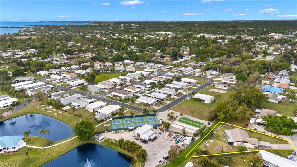 BERTS BAYSHORE MANOR - Residential