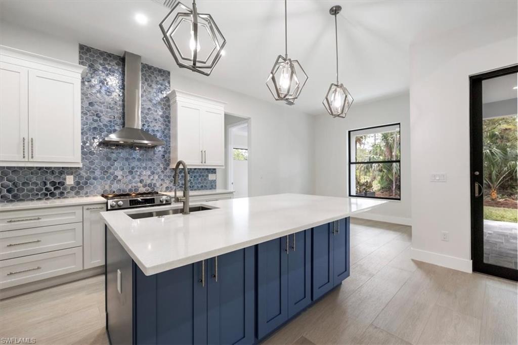 GOLDEN GATE ESTATES - Residential