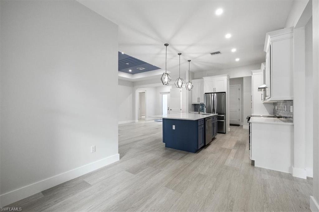 GOLDEN GATE ESTATES - Residential