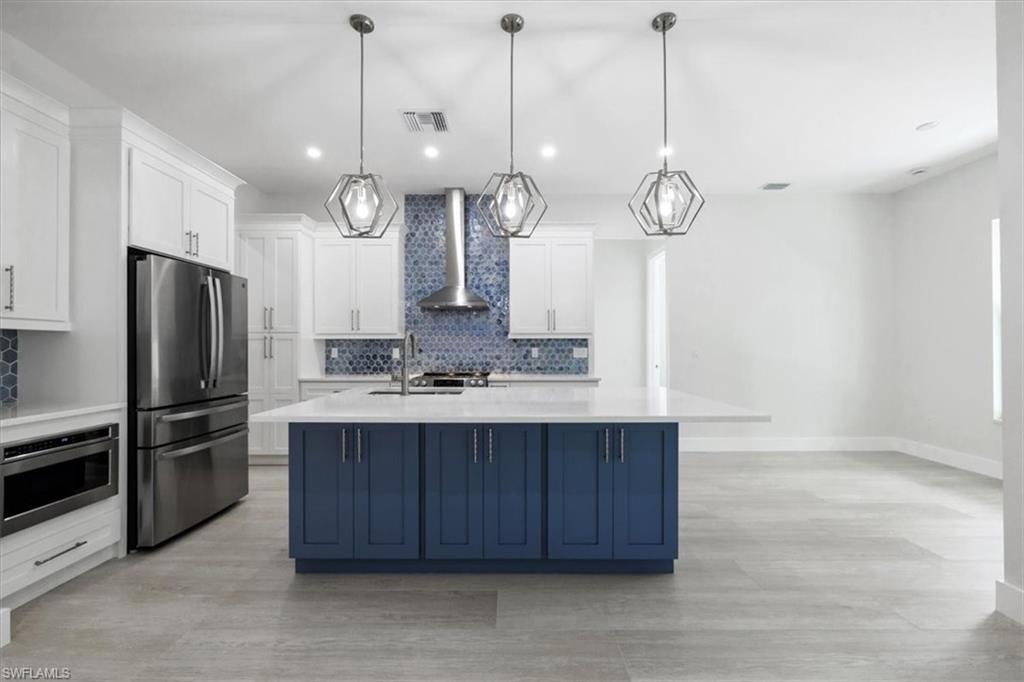 GOLDEN GATE ESTATES - Residential