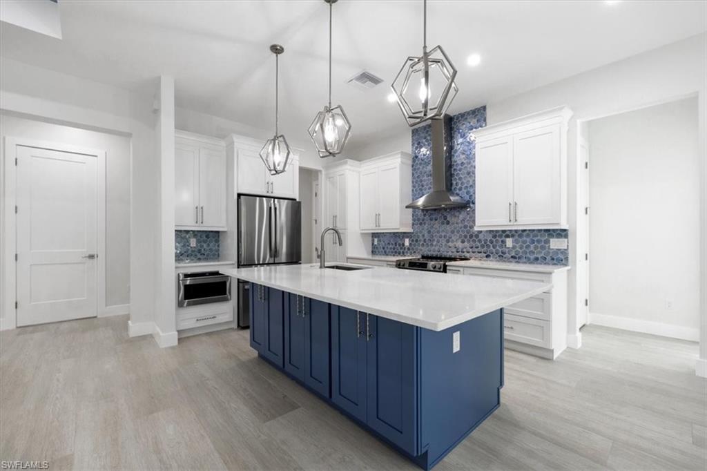 GOLDEN GATE ESTATES - Residential