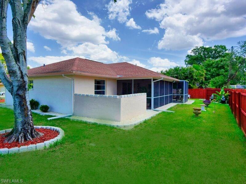 SAN CARLOS PARK - Residential