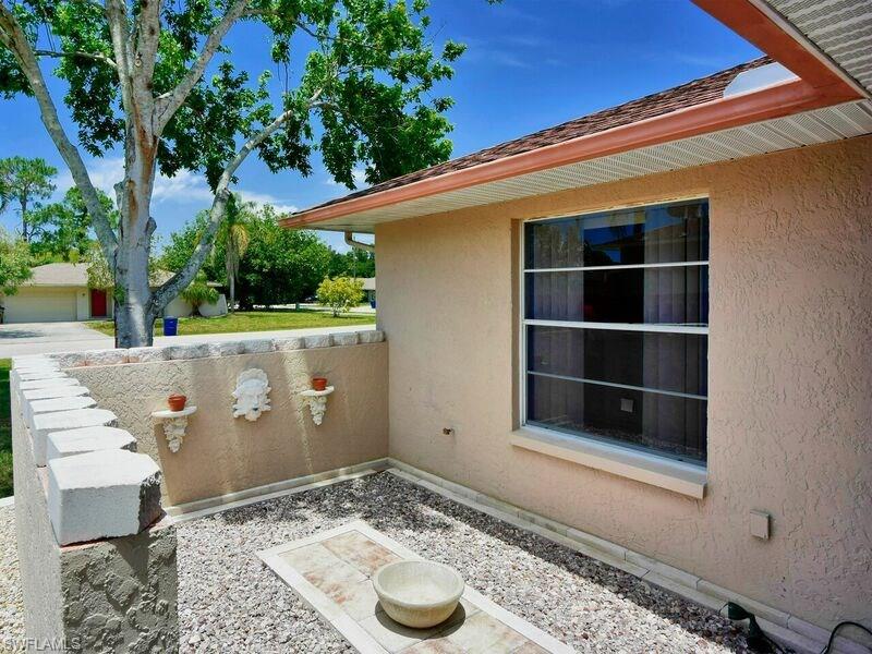 SAN CARLOS PARK - Residential