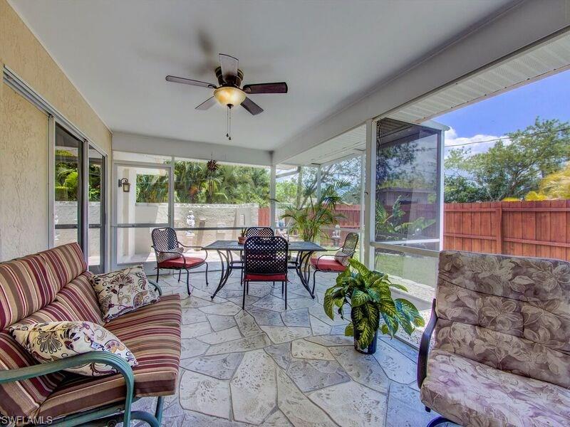 SAN CARLOS PARK - Residential