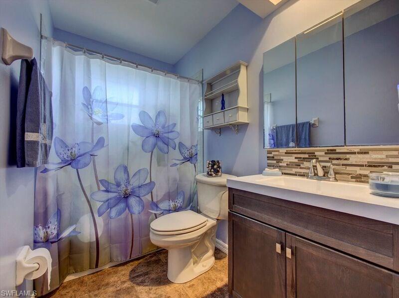 SAN CARLOS PARK - Residential