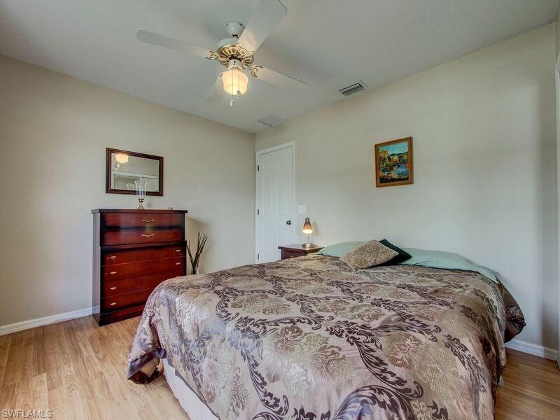 SAN CARLOS PARK - Residential