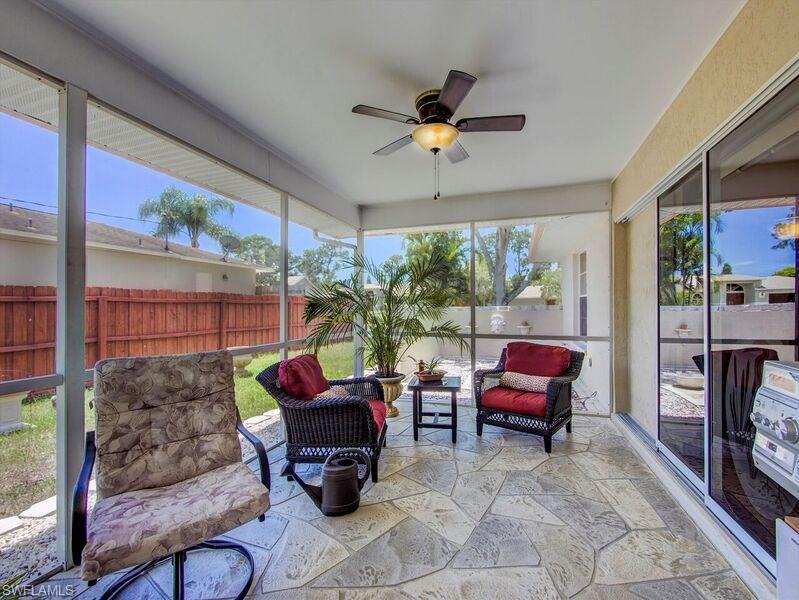 SAN CARLOS PARK - Residential