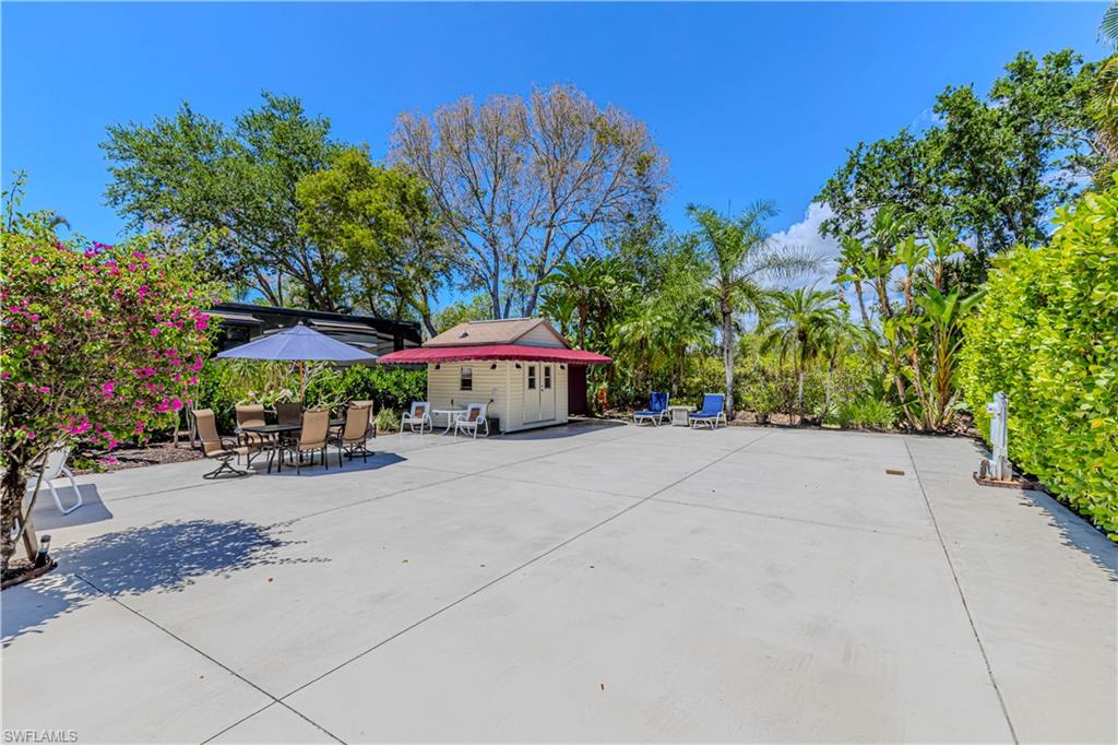 PELICAN LAKE RV RESORT - Residential
