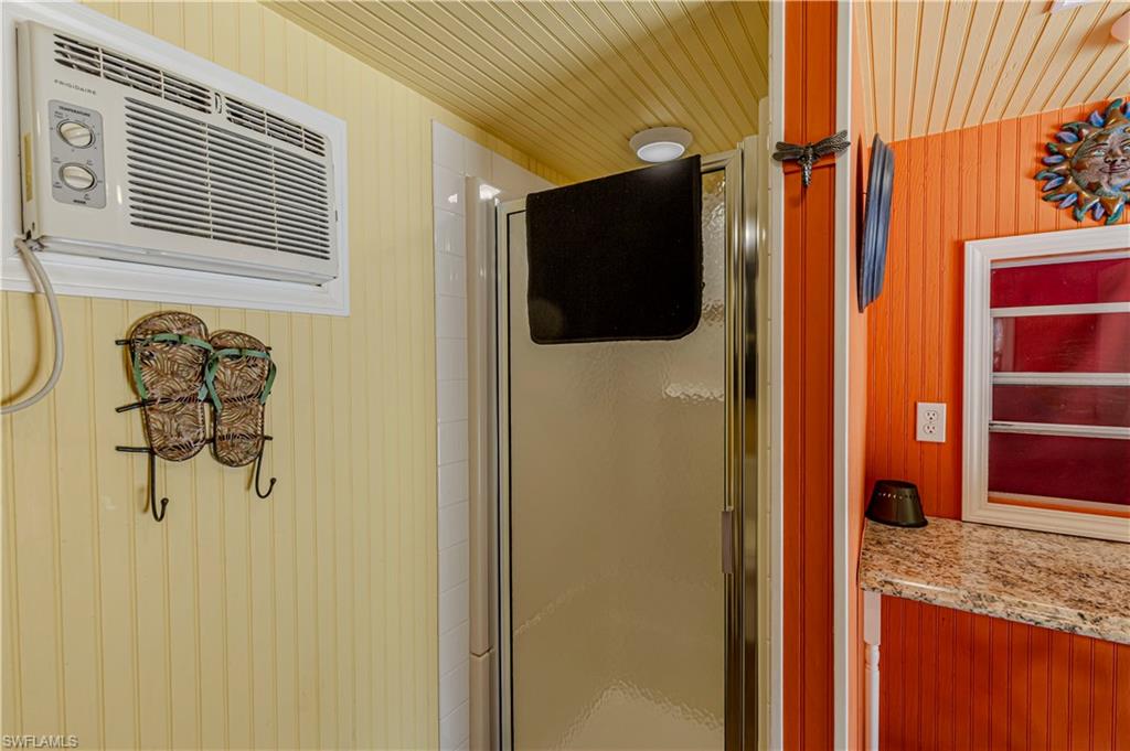 PELICAN LAKE RV RESORT - Residential