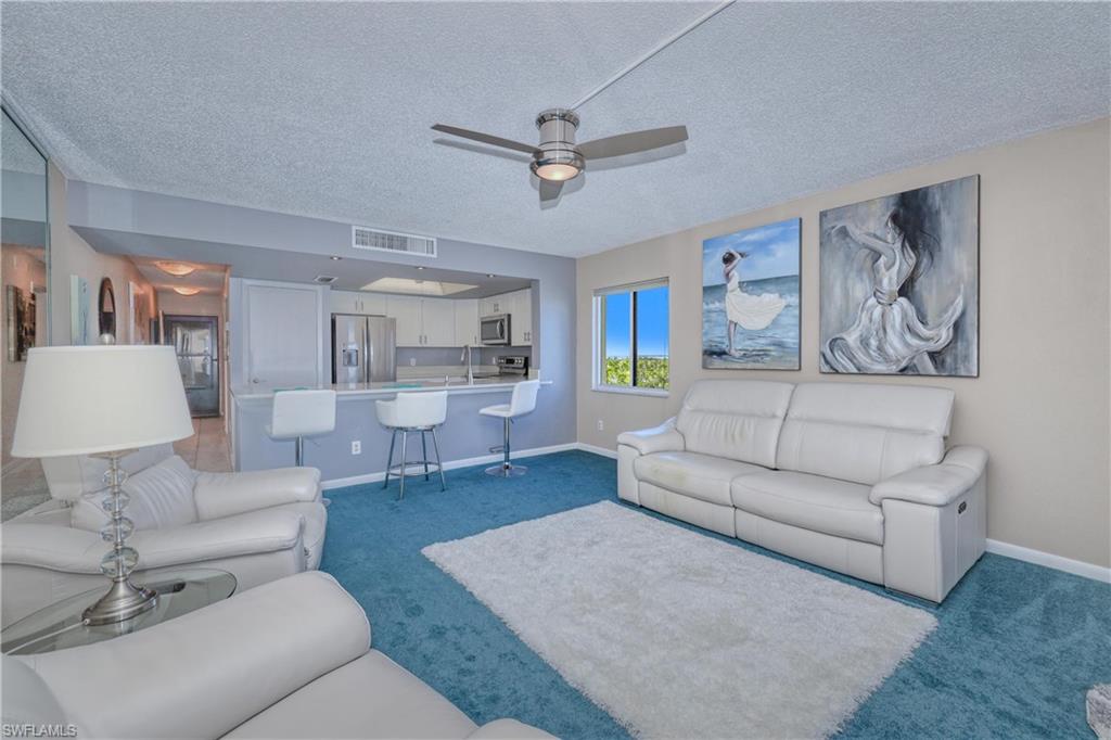 WINDWARD POINT CONDO - Residential