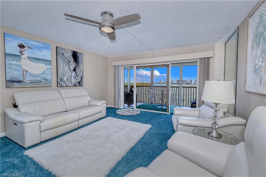 WINDWARD POINT CONDO - Residential