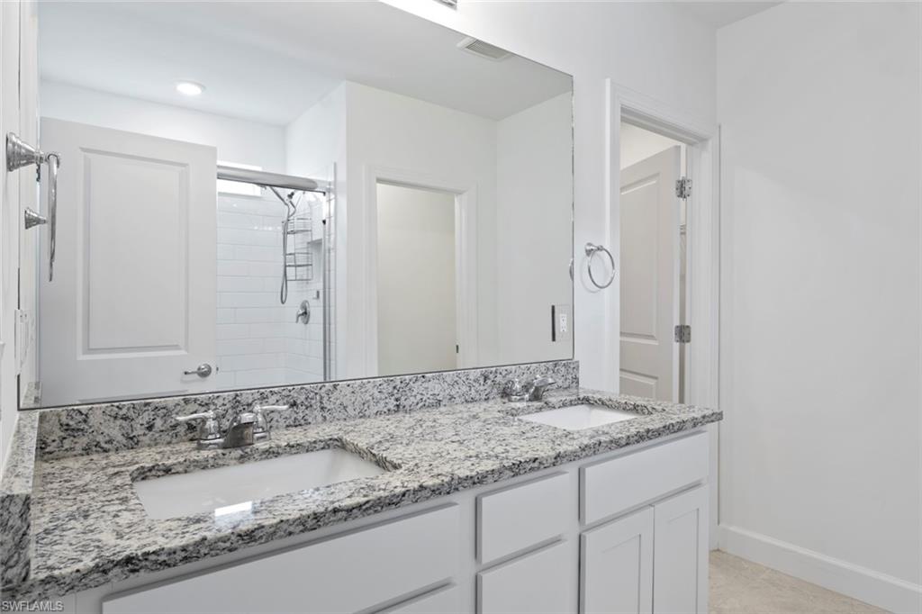 NORTHRIDGE - Residential