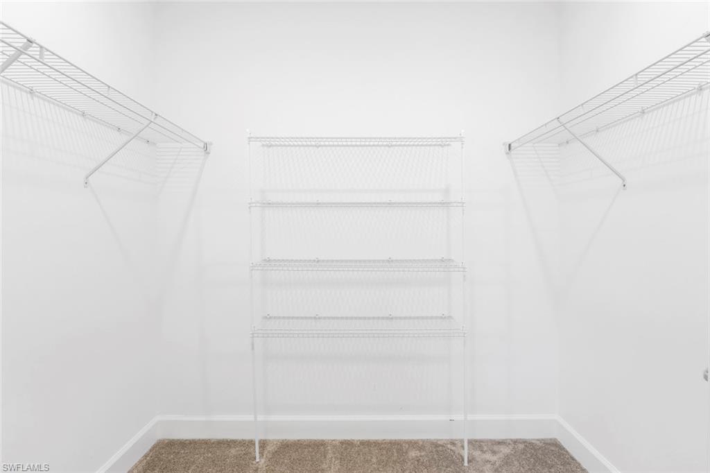 NORTHRIDGE - Residential