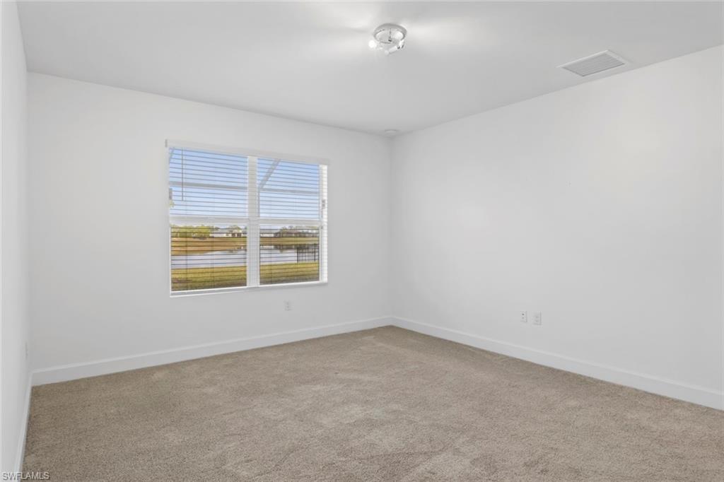 NORTHRIDGE - Residential