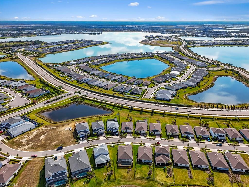 NORTHRIDGE - Residential