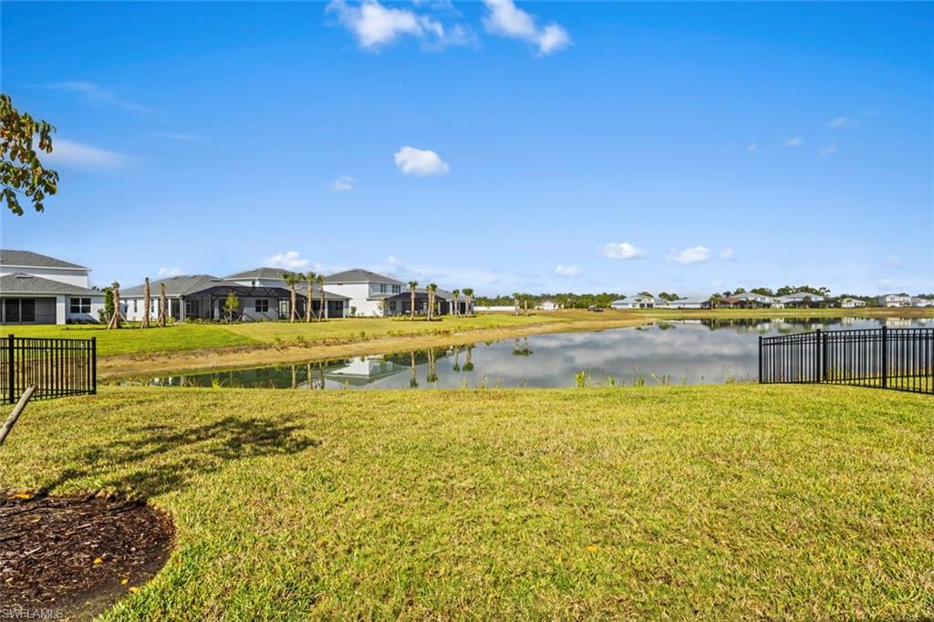 NORTHRIDGE - Residential