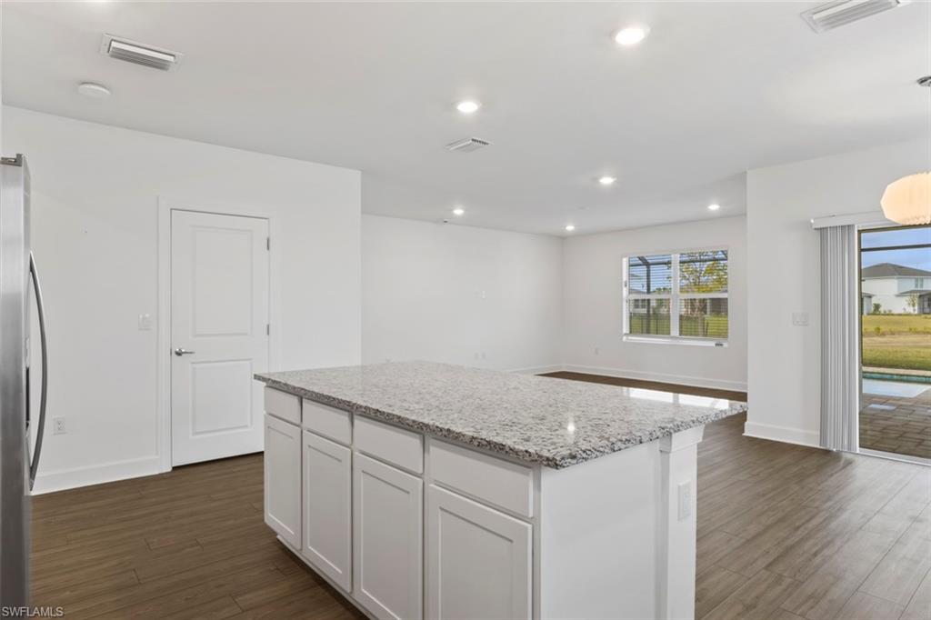 NORTHRIDGE - Residential